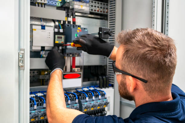 Best Electrical Outlet Repair  in Oak Ridge North, TX
