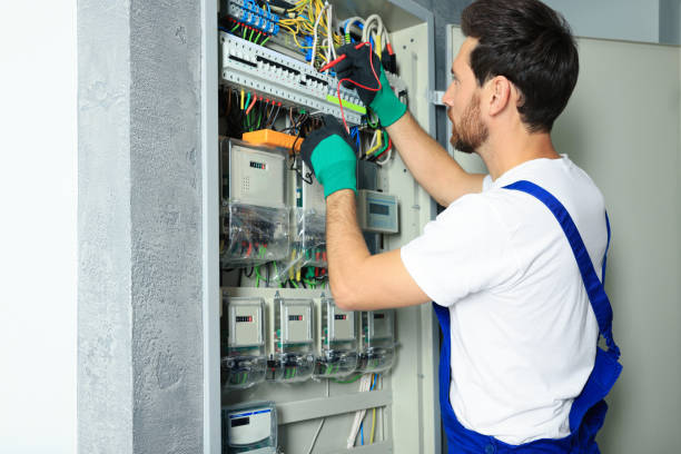 Best Electrical Installation Contractor  in Oak Ridge North, TX